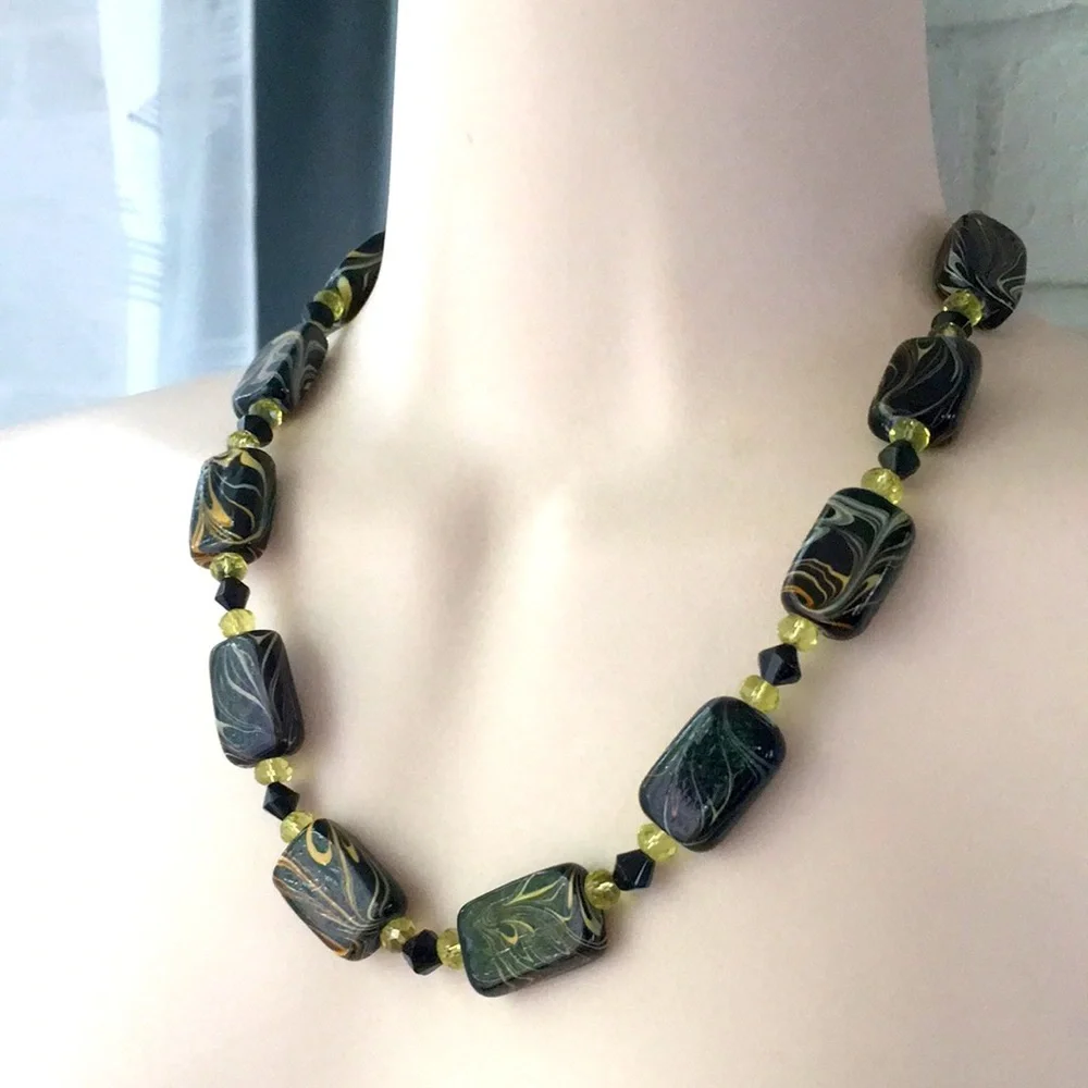 Handmade OOAK vintage Glass black bead 18 necklace - Picture 5 of 16